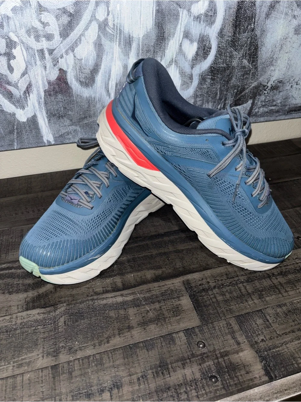 HOKA Bondi 7 running shoe MENS SZ 10.5